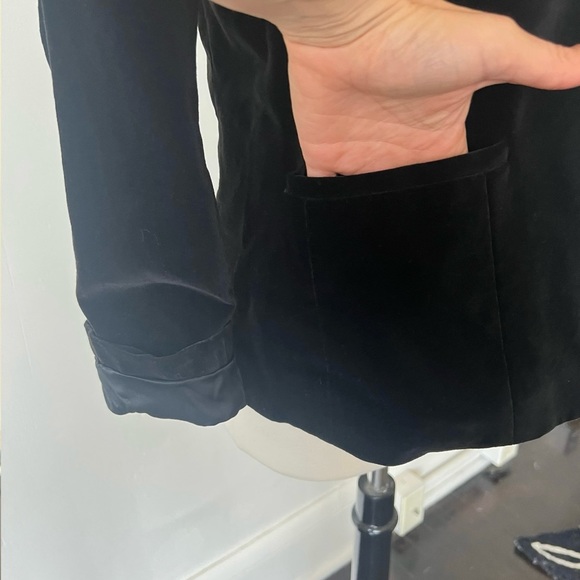 Vintage Black Velvet Blazer with Pockets 1970’s Boyfriend Blazer 70’s Jacket - Picture 4 of 10